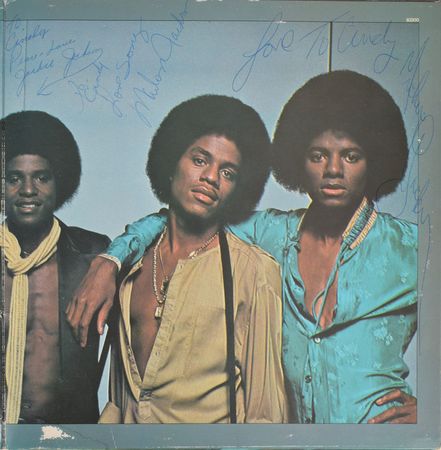 Lot #692 Jackson Five: Fully signed Destiny album - Image 2