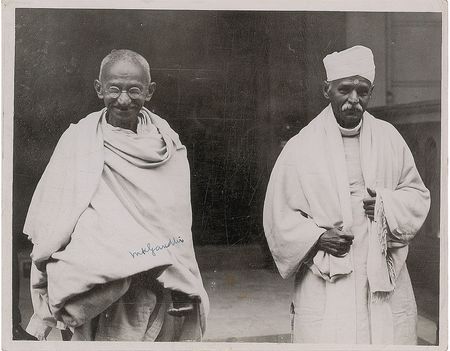 Lot #311 Mohandas Gandhi: Rare photo of Gandhi attending London?s Round Table Conference - Image 1