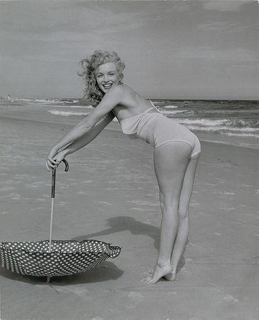 Lot #5298 Marilyn Monroe Photograph - Image 1