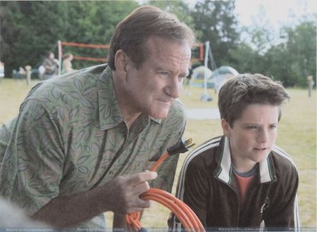 Lot #5466 Robin Williams Screen-Worn Shirt and Belt from RV - Image 4
