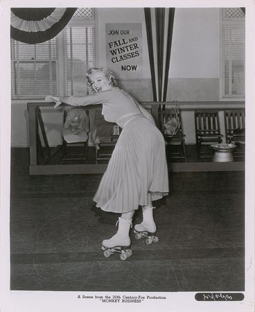 Lot #5287 Marilyn Monroe Original Vintage Photograph - Image 1