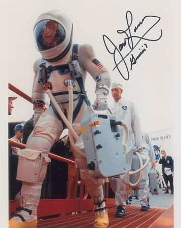 Lot #495 Gemini Astronauts Signed Photographs - Image 2