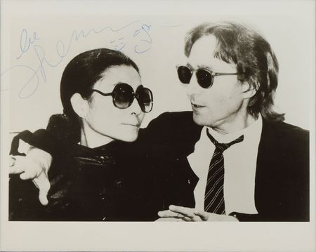Lot #679 Beatles: John Lennon: John signs with sketches of himself and Yoko - Image 2