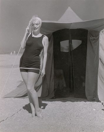 Lot #950 Marilyn Monroe Photograph - Image 1