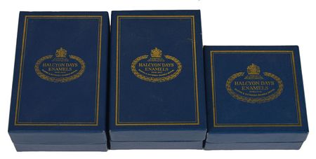 Lot #654 William Shakespeare Enamel Boxes - Image 3