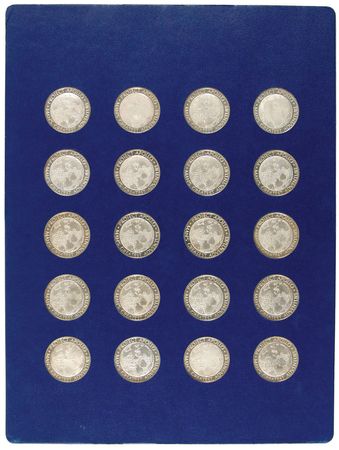 Lot #6249  Project Apollo Franklin Mint Medallion Set - Image 2