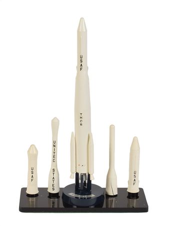 Lot #6190  Thor Contractor Model - Image 1