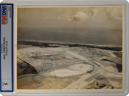 Lot #6373 Neil Armstrong Signed Photograph - Image 1
