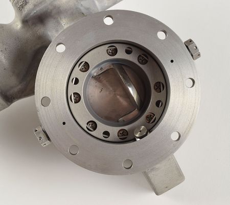 Lot #6272  Saturn V S-II Recirculation Valve Assembly - Image 4