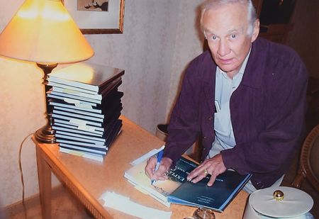 Lot #6386 Buzz Aldrin Signed Book - Image 4