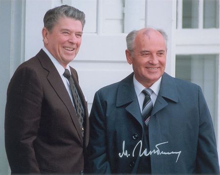 Lot #472 Mikhail Gorbachev Signed Photographs - Image 1
