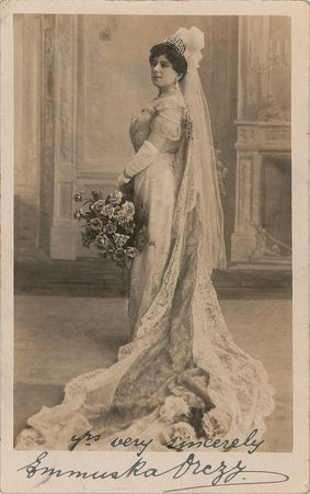 Lot #217 Baroness Emma Orczy Signed Photograph - Image 1