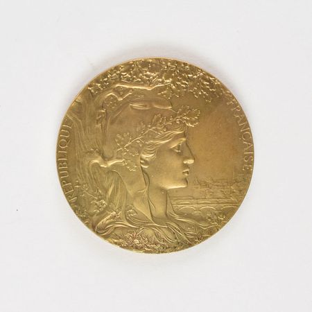 Lot #9512  Paris 1900 Exposition Universelle Gilt Bronze Award Medal - Image 2