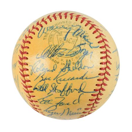 Lot #9306  NY Yankees 1961 Signed Baseball - Image 1