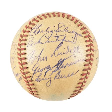 Lot #9300  NY Yankees 1940-50s Collection of (4) Team Signed Baseballs - Image 16