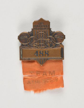 Lot #9548  Los Angeles 1932 Summer Olympics Team Athletics Badge - Image 1