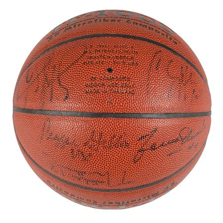 Lot #9639  Sydney 2000 Summer Olympics USA Women's Team Signed Basketball - Image 4