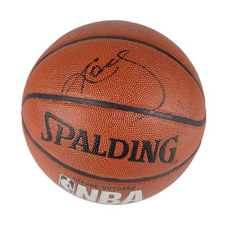 Lot #927 Kobe Bryant