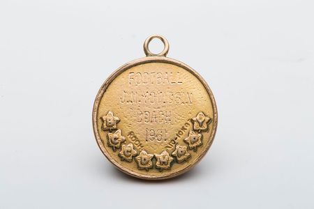 Lot #9439 John Yovicsin's 1961 Harvard vs. Yale and Ivy League Championship Charms - Image 3