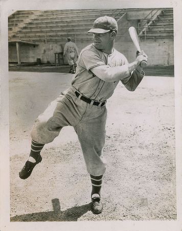 Lot #8427 Mel Ott Tremendous Original 1945 Wire