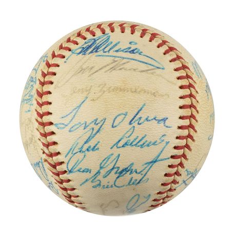 Lot #1011 Minnesota Twins: 1964 and 1970 Baseballs - Image 11