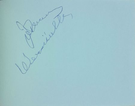 Lot #869 Autograph Albums: The stars of the stage and screen - Image 2