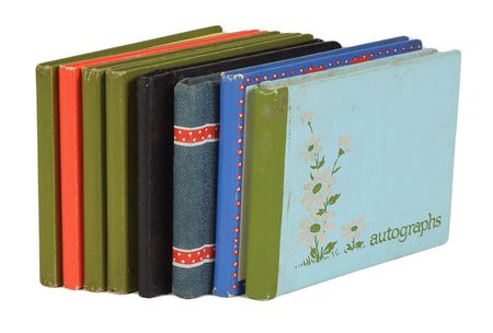 Lot #869 Autograph Albums: The stars of the stage and screen - Image 4