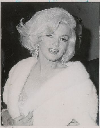 Lot #924 Marilyn Monroe Photograph - Image 1