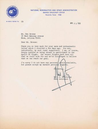 Lot #185 Neil Armstrong: 