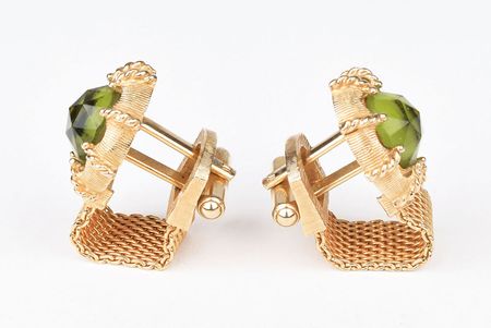 Lot #2091 Elvis Presley's Cufflinks - Image 2