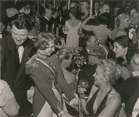 Lot #905 Marilyn Monroe Photograph - Image 1