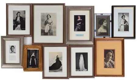 Lot #732  Opera - Image 1