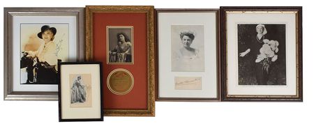 Lot #732  Opera - Image 3