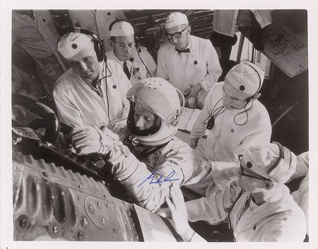 Lot #529 Scott Carpenter and Gordon Cooper Signed Photographs - Image 2