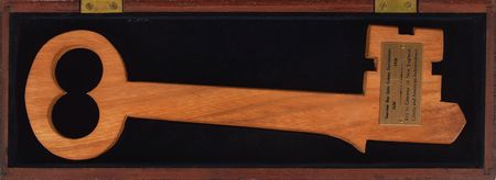 Lot #167 City of Boston Key: Lexington battleground key presented during the Massachusetts Tercentenary - Image 3