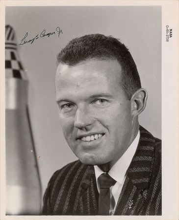 Lot #520 Gordon Cooper: Pre-Mercury group lot from Gordon Cooper - Image 2