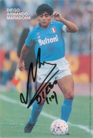 Lot #1032 Pele and Diego Maradona Signed Photographs - Image 2