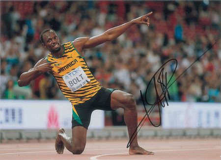Lot #992 Usain Bolt Signed Photographs - Image 1