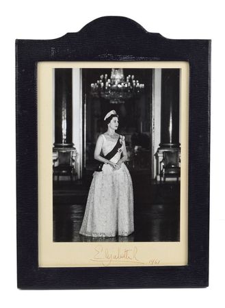 Lot #276 Queen Elizabeth II: Stunning 1961 portrait of Queen Elizabeth II - Image 1