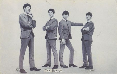 Lot #668 Beatles: Very rare and fully signed 'standing collarless pose' of the Beatles - Image 2