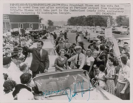 Lot #85 Richard and Pat Nixon Handwritten Letter Signed - Image 1