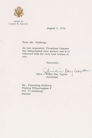 Lot #79 Lyndon B. Johnson Signed Photograph - Image 2