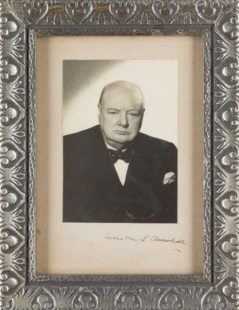 Lot #160 Winston Churchill: Striking portrait of the British prime minister - Image 1