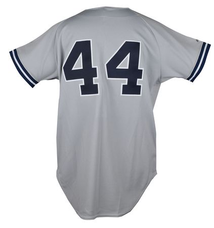 Lot #1049 Reggie Jackson - Image 2