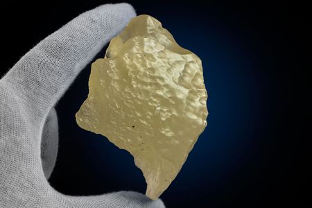 Lot #4018  Libyan Desert Glass Impactite - Image 4