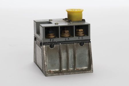 Lot #4208  Apollo Block I Overcurrent Sensor - Image 3