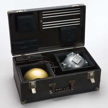 Lot #4141  Bell Labs Vanguard Satellite Model - Image 2