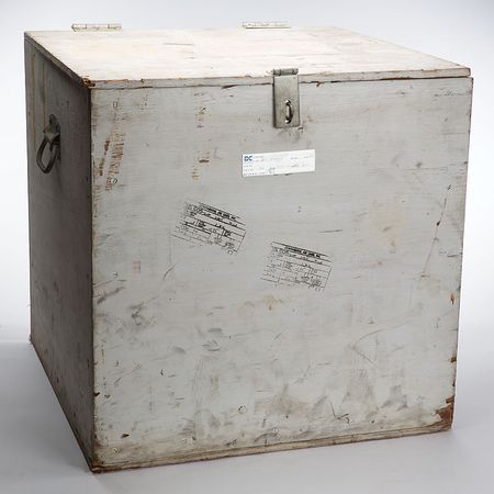 Lot #4656  Space Shuttle Reaction Control System Helium Tank - Image 5