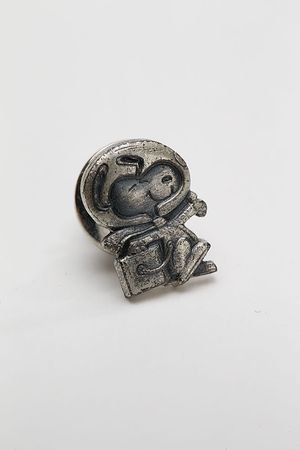 Lot #4296 Tom Stafford's Flown Apollo 10 Snoopy Pin - Image 1