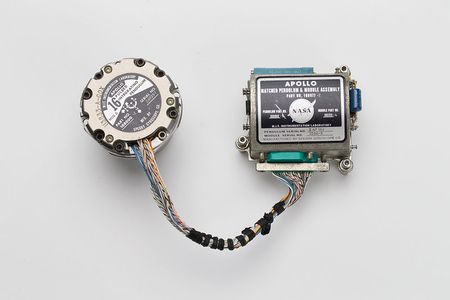 Lot #4166  Apollo Block II Pulsed Integrating Pendulous Accelerometer Assembly - Image 1